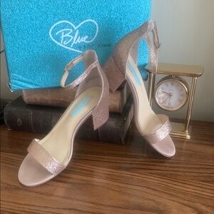 Betsy Johnson SB-MIRI 7.5 Women's Glitter Block Heel Sandals - Gold 216